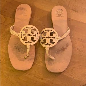 Tory Burch Flat Leather Logo Sandal